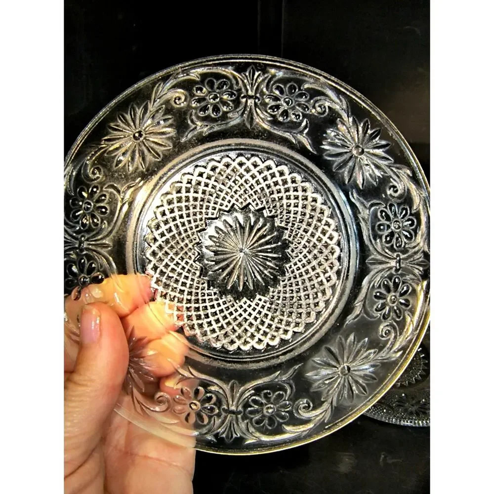 1661. Clear Glass Depression Era Dessert or Sherbet Plate
